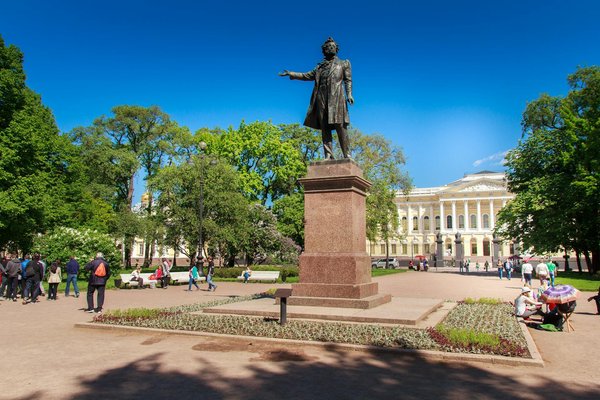Uncover the craft of authentic british leather tanning: hands-on workshops for engaging visitor experiences